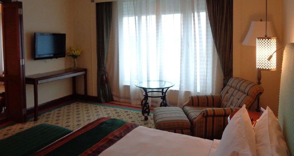 Welcomhotel By Itc Hotels, Cathedral Road, Chennai Exterior photo