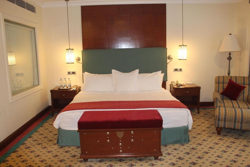 Welcomhotel By Itc Hotels, Cathedral Road, Chennai Exterior photo